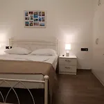 Sunny Holidays Apartment